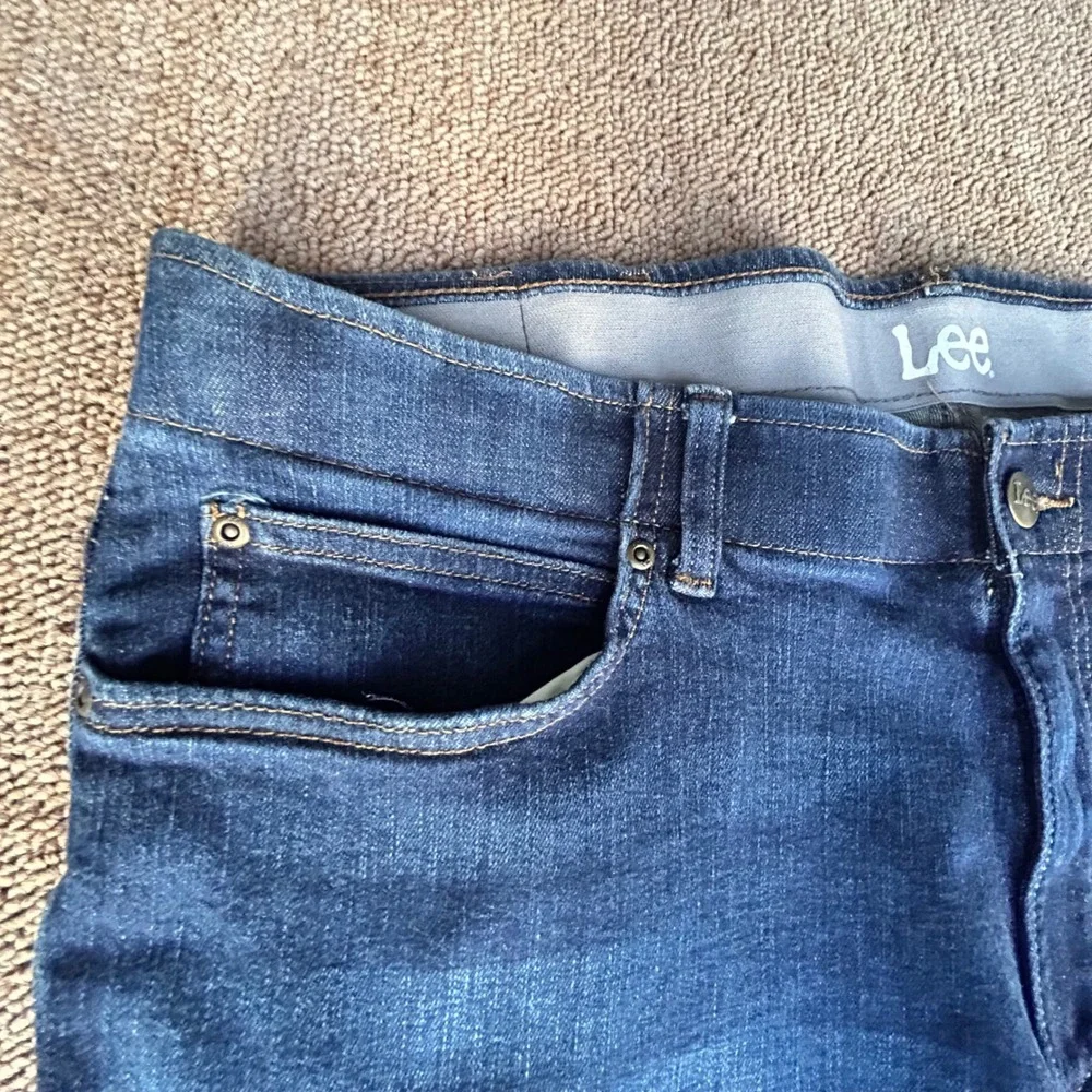 Lee Mens Straight Taper Dark Wash Stretch Denim Jeans 40x30 comfort